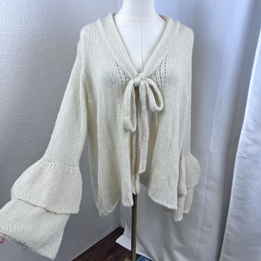 Zara Sweater Womens Medium Cream Bell Sleeve Wool Alpaca Blend Boho Y2K Fairy